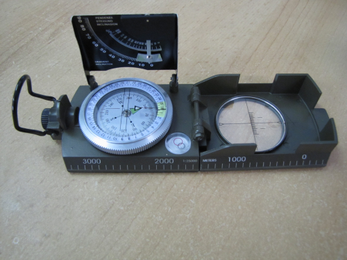 Militär Kompass
